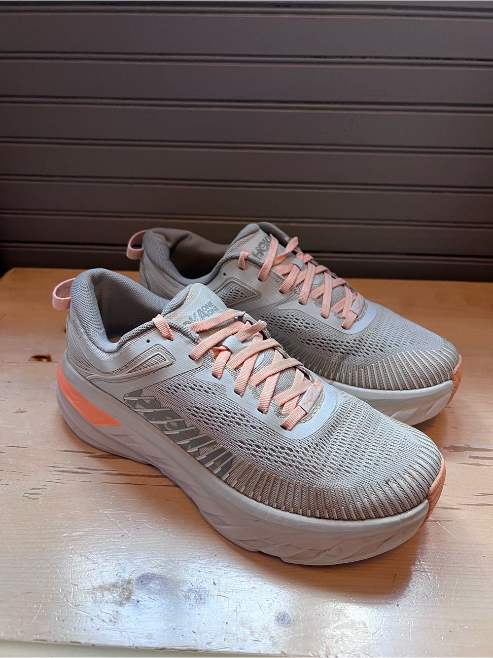 Hoka One One Bondi 7 Women’s Size 9.5 Gray and Orange Running Shoes